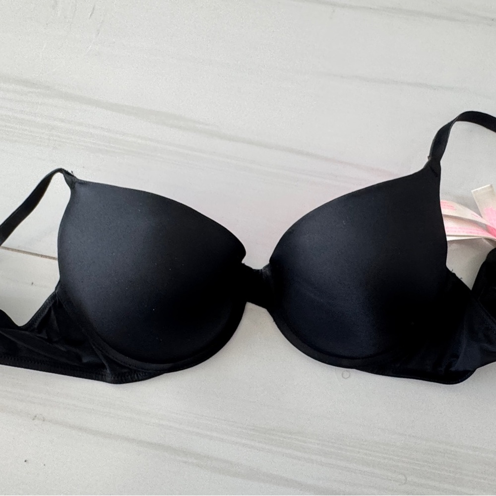 Victoria's Secret Elegant Black Bra